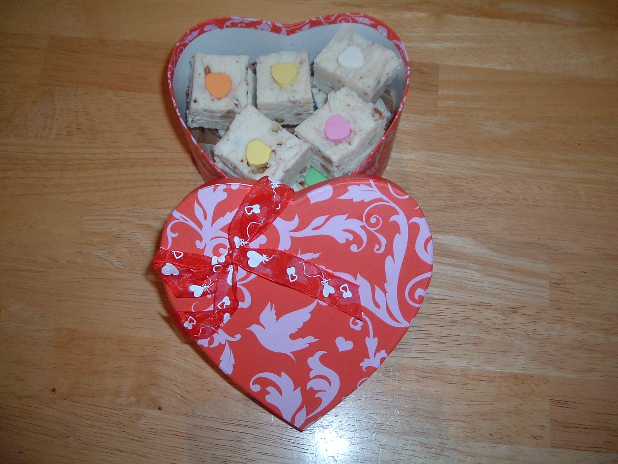 Valentines Heart Shaped Gift Box 1/2 LB.