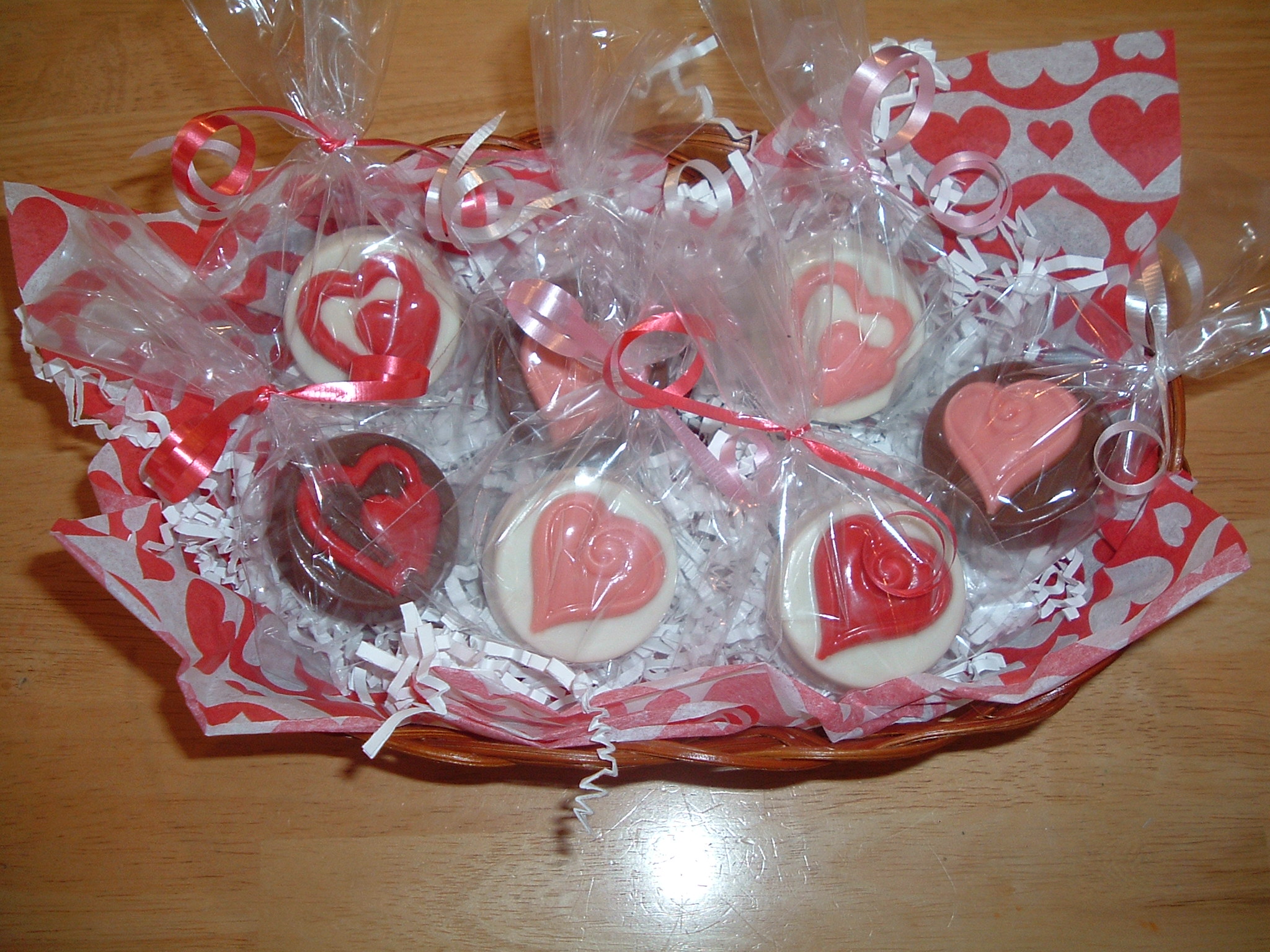 Valentines Hearts in Chocolate Oreo Cookie Basket 16